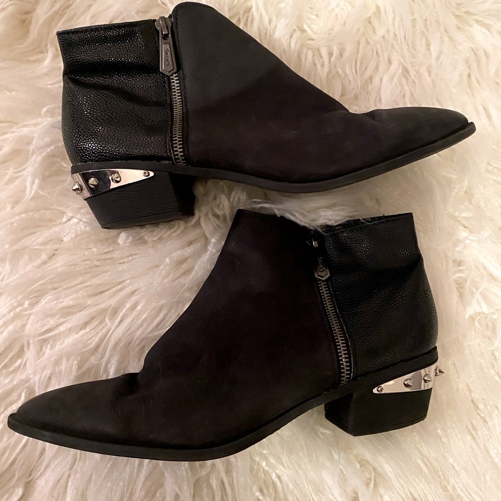 Circus by Sam Edelman ankle boot with ankle spikes in size 12